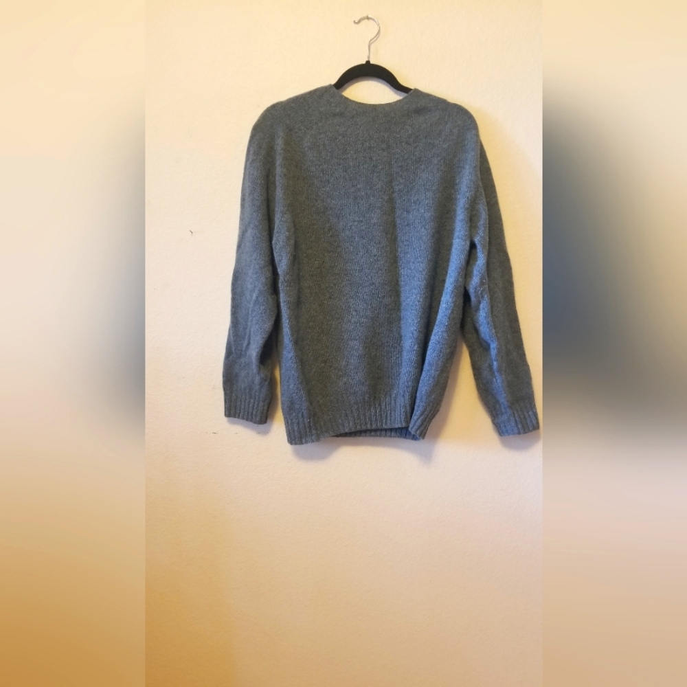 Light green Scottish wool Sweater